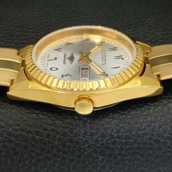 Vintage 1998 Citizen Automatic Mens Gold Watch W/daydate & Silver accents - Picture 5 of 10